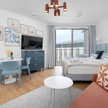 Apartman Pinea With Sea View With Free Entrance To Swimming Pool, Sauna And Jacuzzi