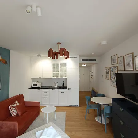 Pinea With Sea View With Free Entrance To Swimming Pool, Sauna And Jacuzzi Apartman *
